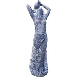 Skulptur Frau mit Krug